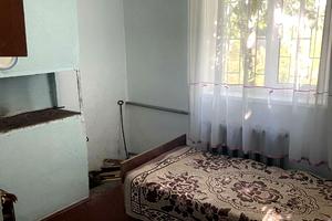 будинок за адресою Жовтнева, 4