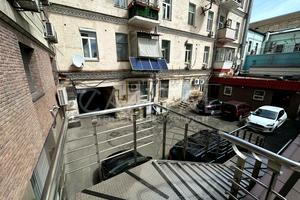 комерційна за адресою Ділова вул. (Димитрова), 5-Б