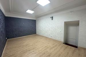 комерційна за адресою Соборна вул., 35
