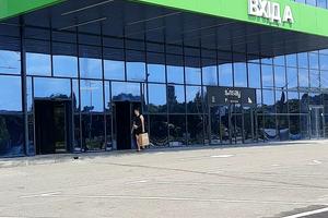 комерційна за адресою Миколи Бажана просп., 17-А