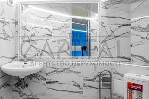 коммерческая по адресу Миколы Бажана просп., 16
