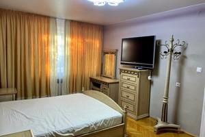 квартира за адресою Чорновола вул., 132