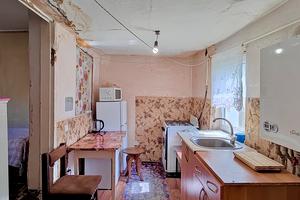 будинок за адресою Луговська вул., 52а