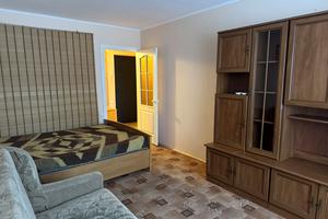 квартира за адресою Митрополита Василя Липківського вул. (Урицького), 32