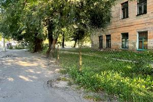 комерційна за адресою Небесної Сотні вул. (Кіквідзе), 1