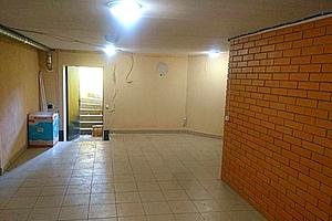 комерційна за адресою Яблунева вул., 13-Б