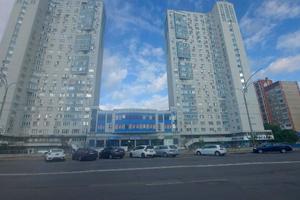 комерційна за адресою Червоної Калини просп. (Володимира Маяковського), 68