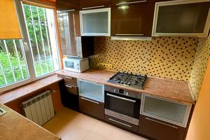 квартира за адресою Наукова вул., 10
