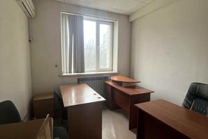 коммерческая по адресу Николая Михновского бульв. (Дружбы Народов), 38