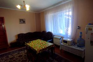 будинок за адресою Головна
