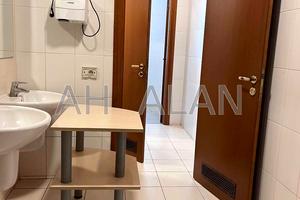 комерційна за адресою Дегтярівська вул., 53