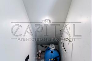 будинок за адресою Центральна вул., 1