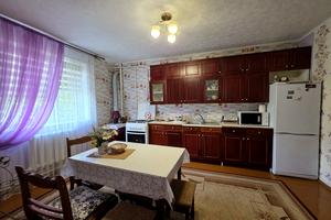 будинок за адресою с. Вінницькі Хутори, Набережна вул., 5а
