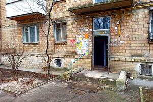 комерційна за адресою Київ, Ольжича вул., 14-А
