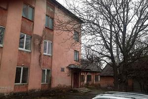комерційна за адресою Заводська вул., 10