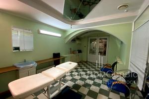 комерційна за адресою Володимира Івасюка просп. (Героїв Сталінграду), 20