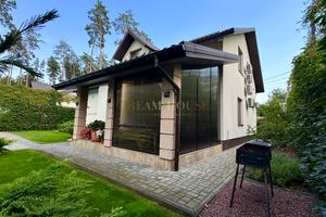 будинок за адресою революції