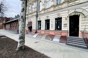 комерційна за адресою Сергія Єфремова вул. (Ворошилова), 7