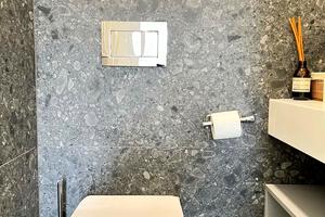 будинок за адресою Незалежности