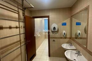 комерційна за адресою Дегтярівська вул., 53