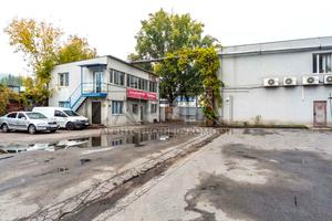 комерційна за адресою Здолбунівська вул., 7-А