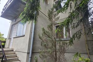 будинок за адресою Андрія Сахарова вул.
