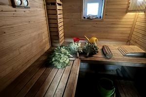 будинок за адресою Лугова