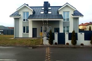 будинок за адресою Михновського, 1