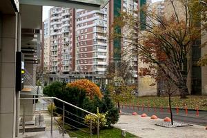 комерційна за адресою Саперне Поле вул., 3