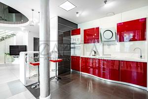 будинок за адресою Центральна, 3