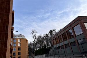 комерційна за адресою Клепарівська вул., 15