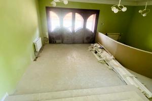 комерційна за адресою Незалнжності, 1