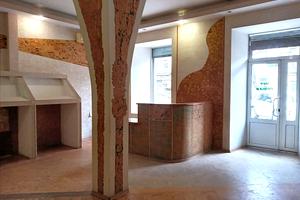 коммерческая по адресу Новосельского ул., 84