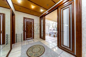 будинок за адресою Курортна вул., 9