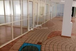 комерційна за адресою Загорівська вул. (Багговутівська), 17-21