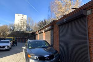 коммерческая по адресу інститутська, 6б