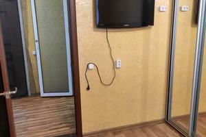 будинок за адресою Молодіжна вул., 73