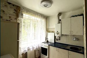 квартира за адресою Михайла Максимовича вул., 5