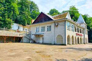 комерційна за адресою Шевченко, 1