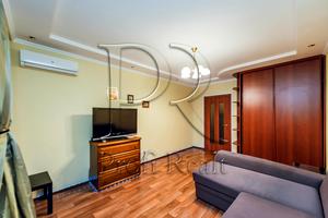 квартира за адресою Урлівська вул., 38