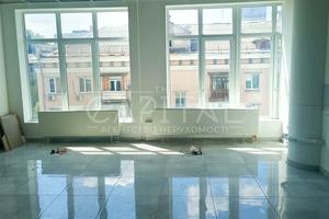 комерційна за адресою Кловський узвіз, 7a