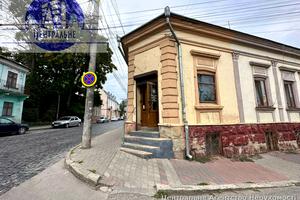комерційна за адресою Йосипа Бурга вул. (Удонова), 1