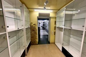 комерційна за адресою 200-річчя Кривого Рогу просп., 9