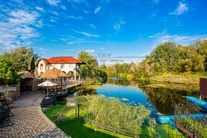 будинок за адресою Центральна, 3