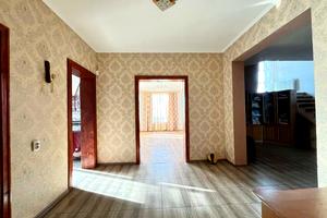 будинок за адресою с. Драгомирчани, Бандери