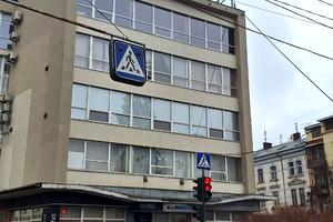 комерційна за адресою Незалежності вул., 34