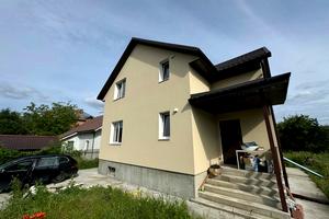 будинок за адресою Польова вул.