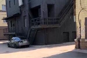 паркомісце за адресою Соборності вул. (Косіора), 24
