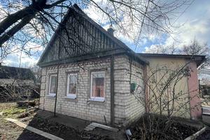 дом по адресу центральна