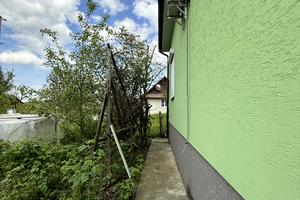 комерційна за адресою с. Пнів, Стрільців, 72